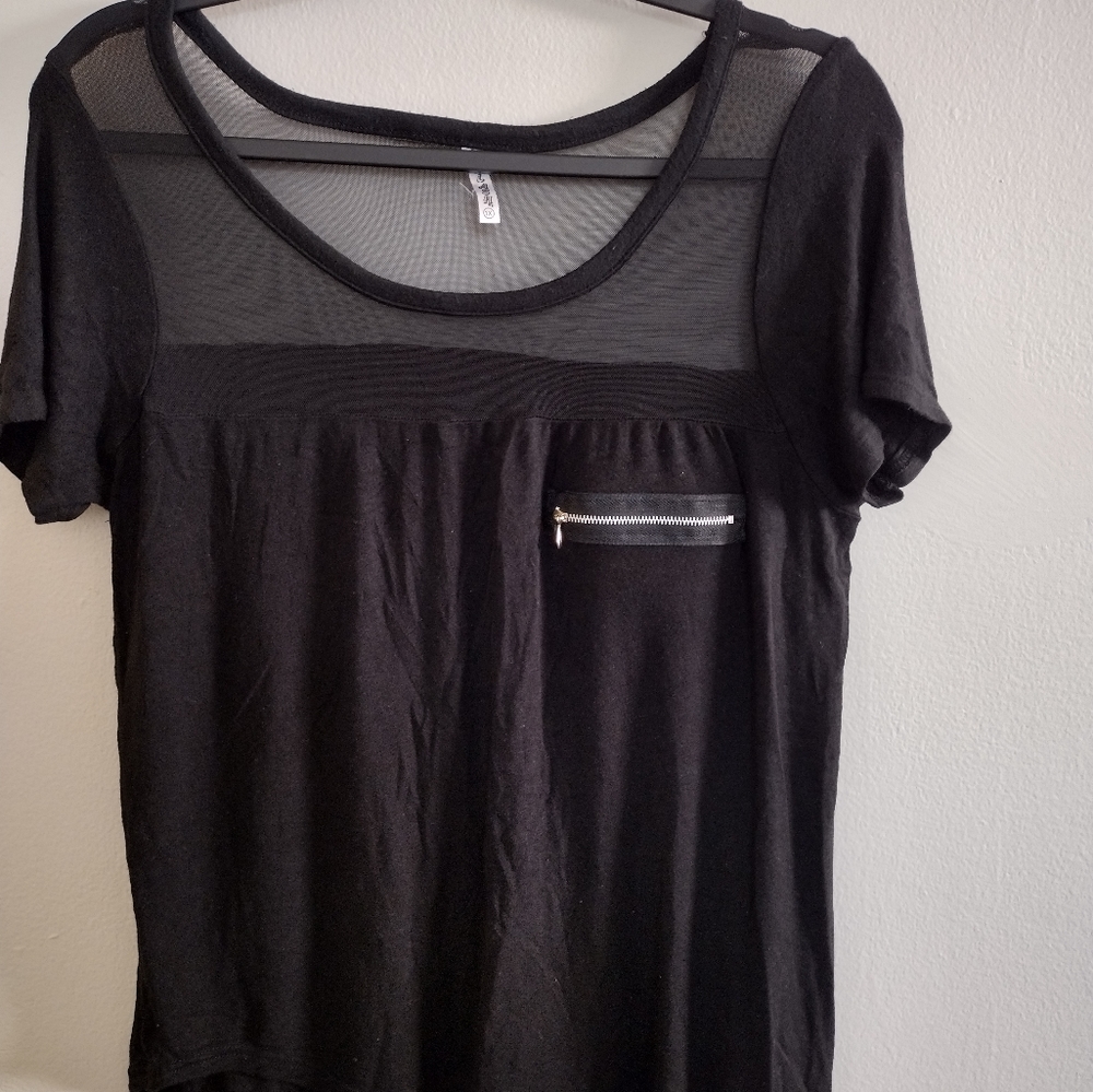 💕Women's black short sleeve top size 1X💕